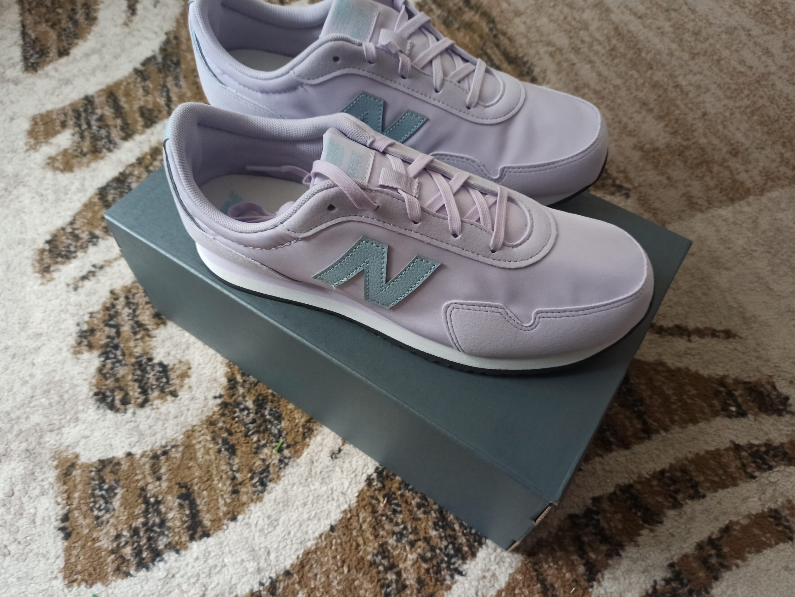 Sneaker New Balance 323 Gr.36,37,38,39,40.Neu mit Ovp.