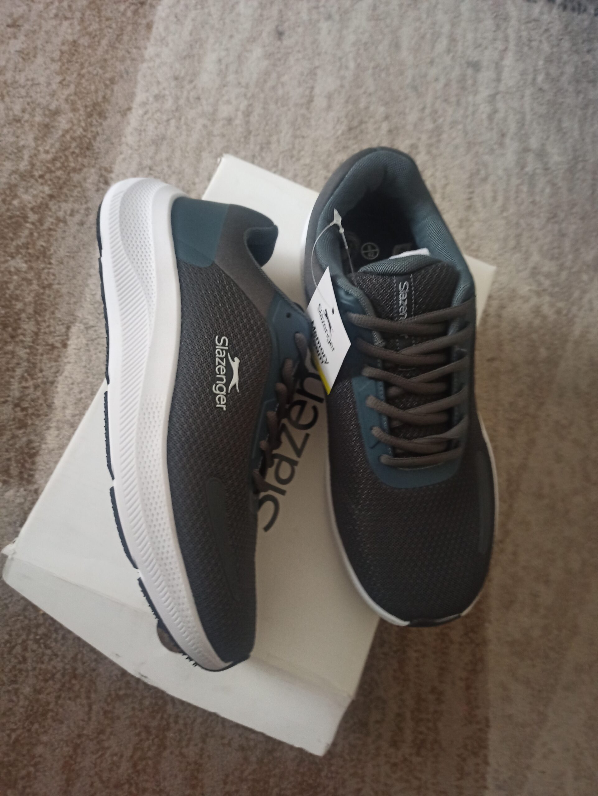 Slazenger Herren Sneaker Grau/Weiß Gr. 42 Neu mit
