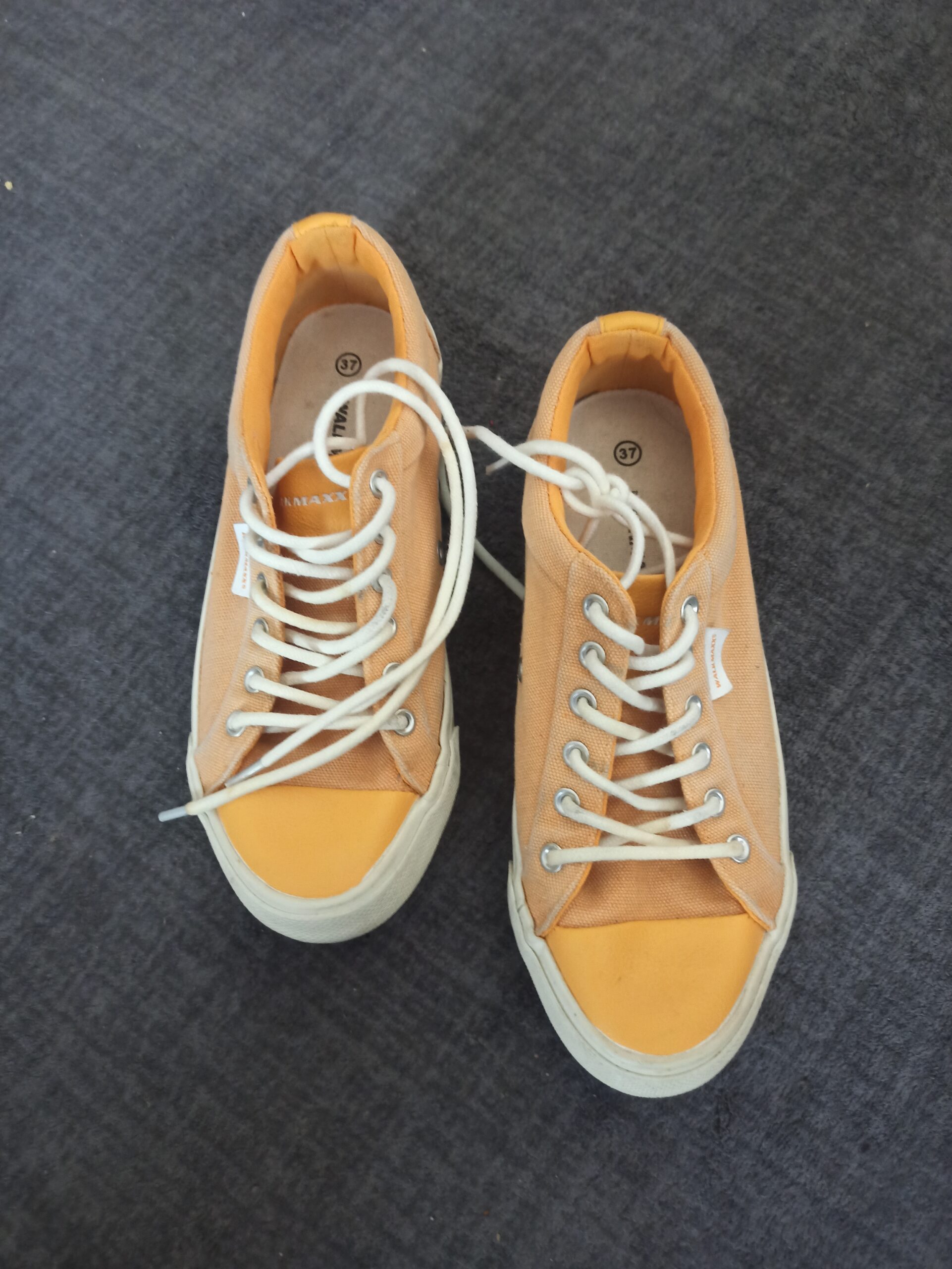 WALKMAXX Damen Canvas Sneaker Apricot/Orange Gr. 37 Freizeitschuhe