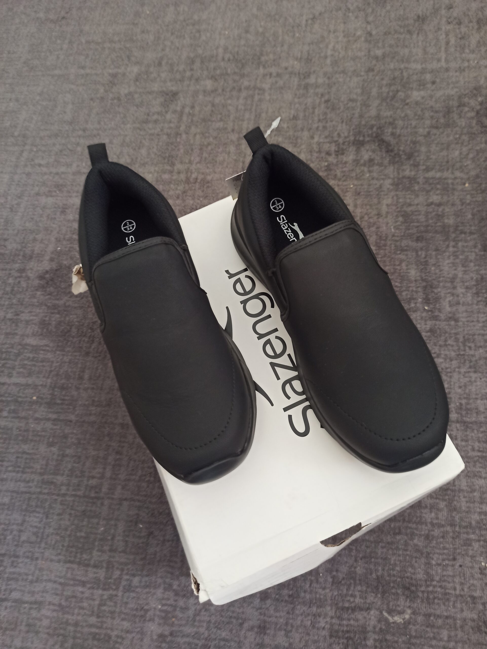 Slazenger Zeal Slip-On Schuhe Schwarz Gr. 34 Mit Memory Foam Neu