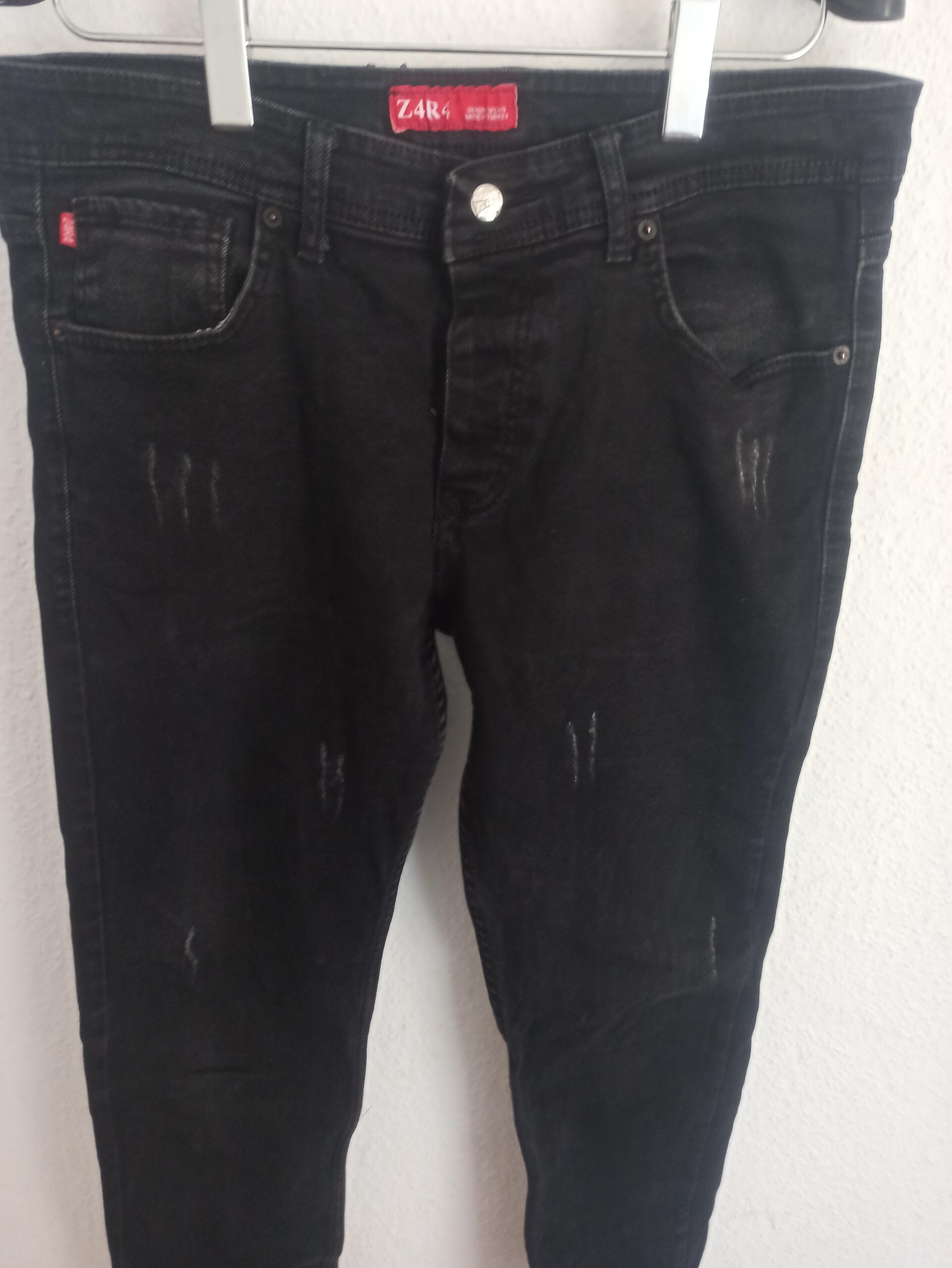 Z4R4 Herren Jeans Schwarz W36 Used Look.
