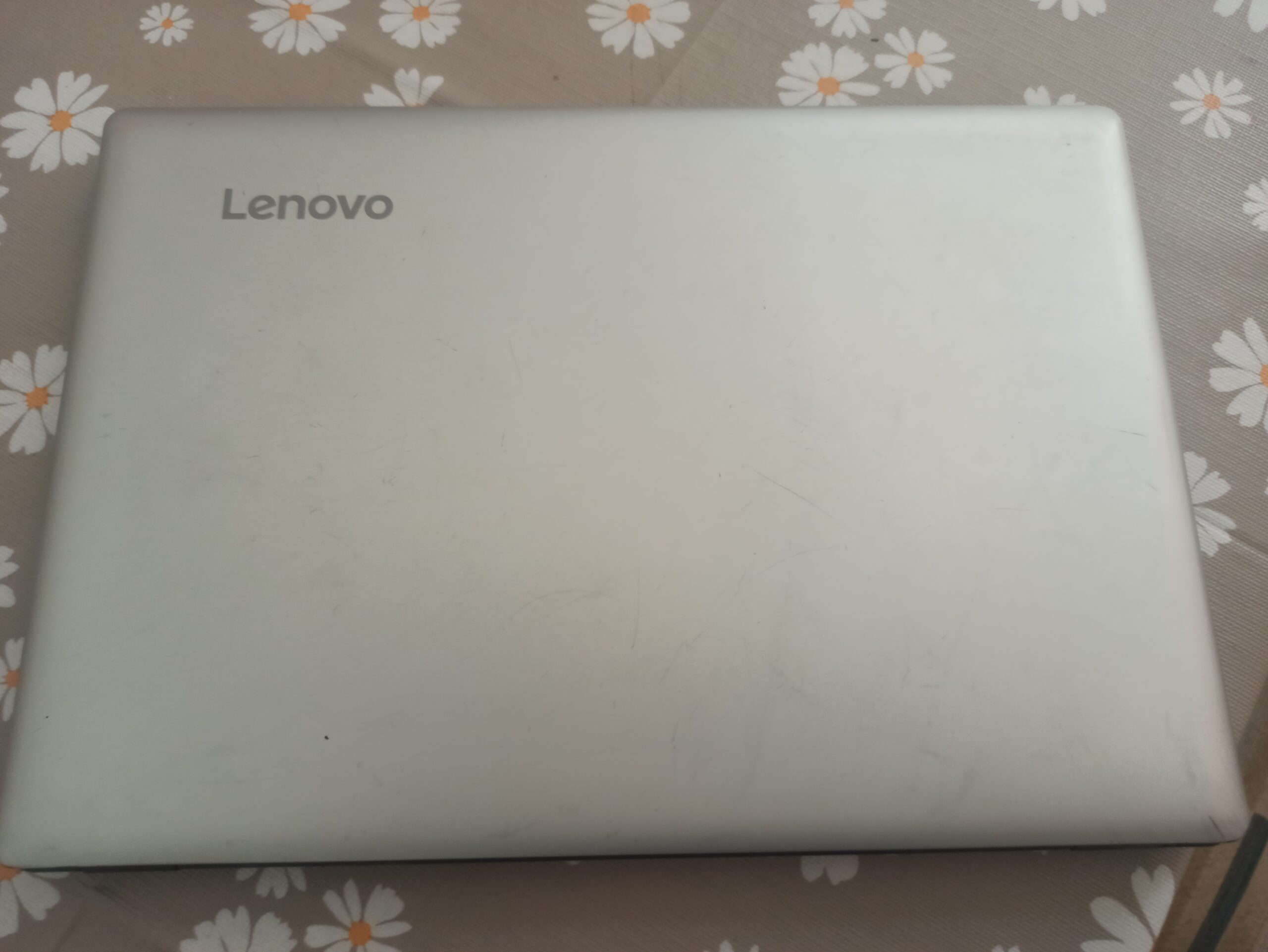 Lenovo IdeaPad 110S-11IBR Notebook Defekt Ohne Netzteil Als Ersatzteil