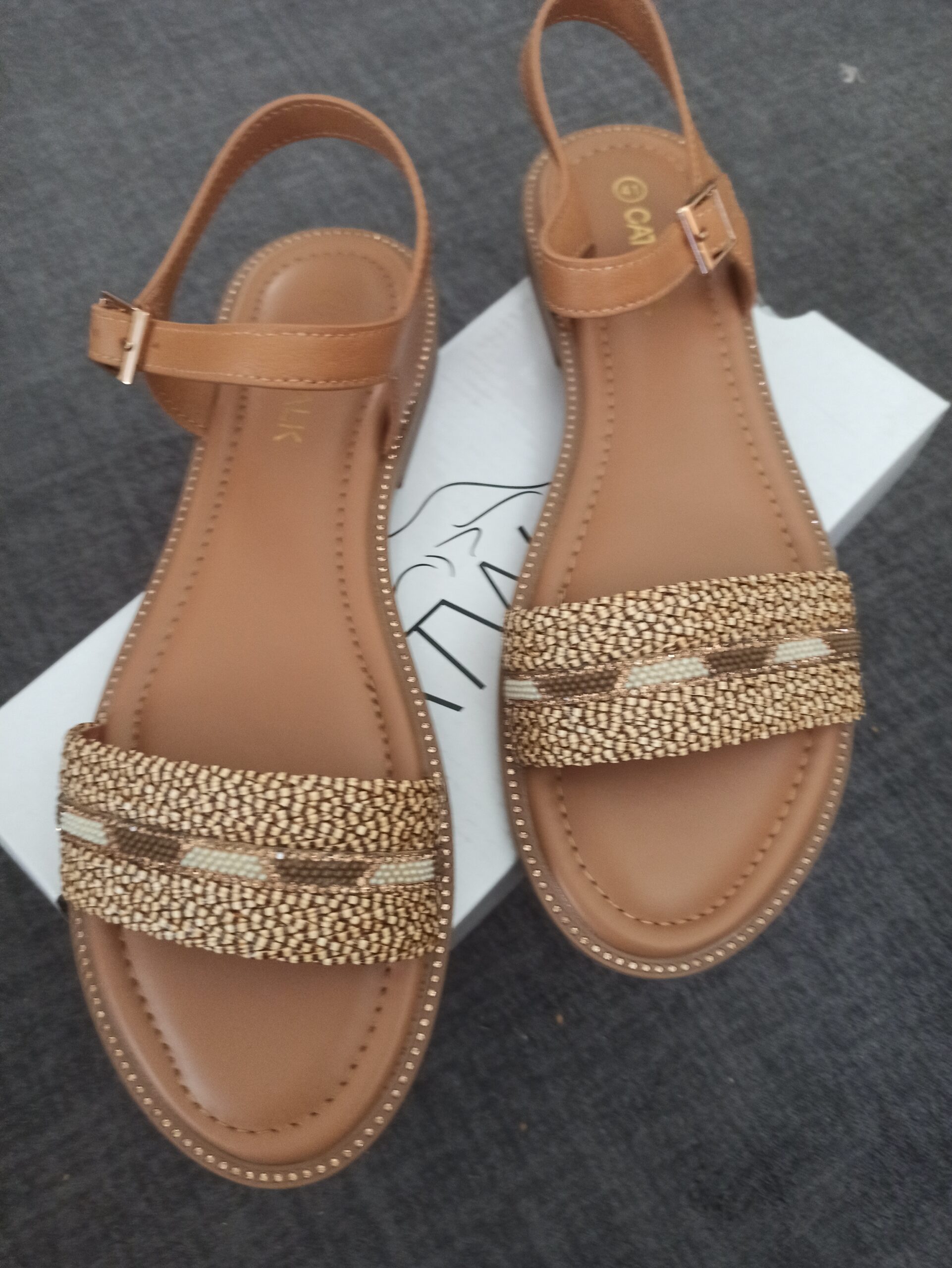 Catwalk Damen Sandalen Gr. 41 Braun Beige Flach Sommer Sandalen Neu Mit Ovp